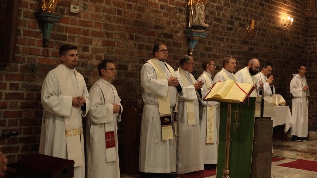  IV Archidiecezjalny Dzień Wspólnoty Młodzieżowych Duszpasterstw Parafialnych 