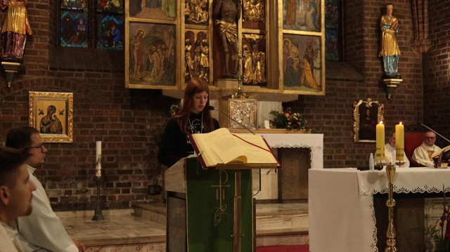  IV Archidiecezjalny Dzień Wspólnoty Młodzieżowych Duszpasterstw Parafialnych 