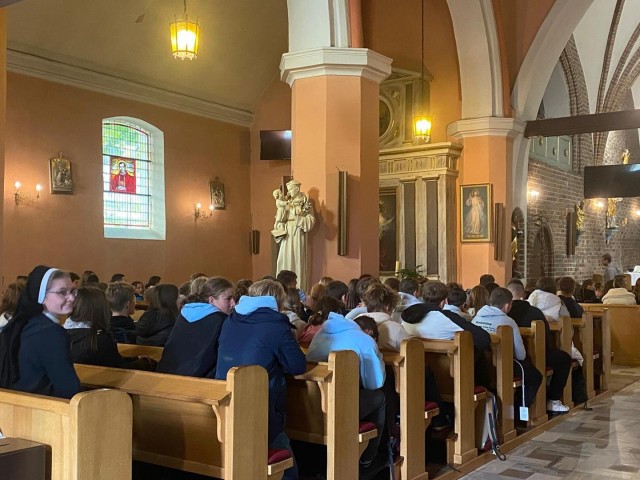  IV Archidiecezjalny Dzień Wspólnoty Młodzieżowych Duszpasterstw Parafialnych 