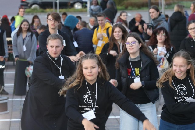  IV Archidiecezjalny Dzień Wspólnoty Młodzieżowych Duszpasterstw Parafialnych 