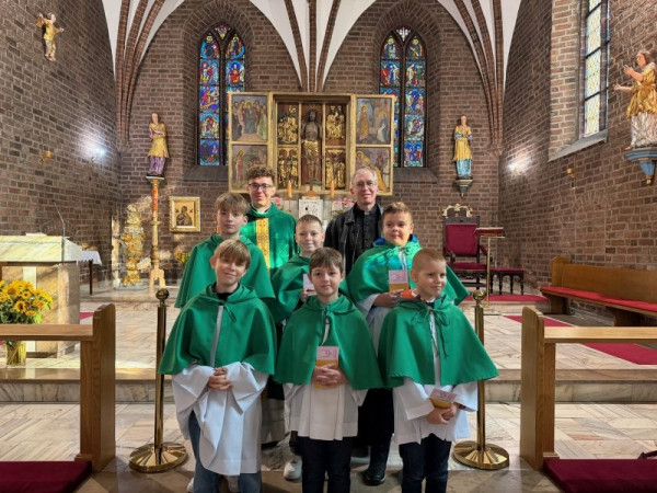  Przyjęcie do służby nowych ministrantów 
