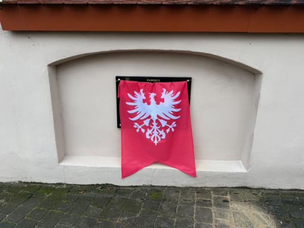  Odsłonięcie tablicy ks. L. Reszelskiego 