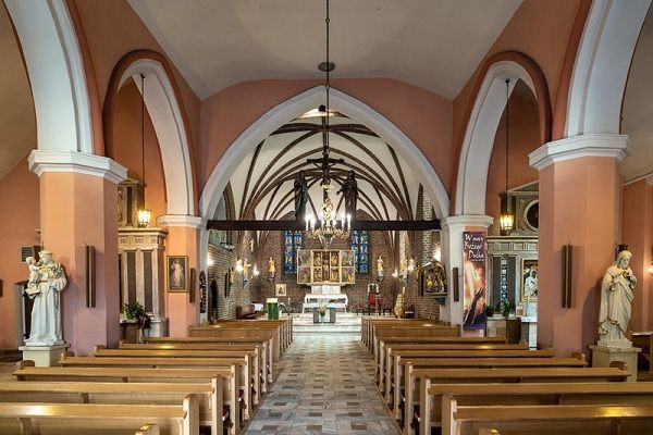 Kościół 