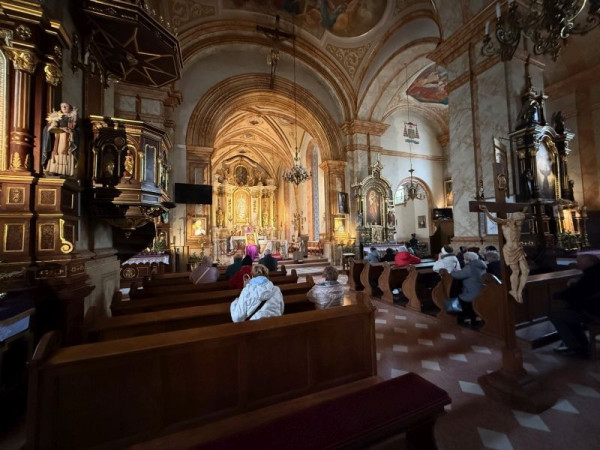  Bazylika w Wadowicach - modlitwa 