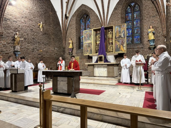  Wielki Piątek 2026 r. 