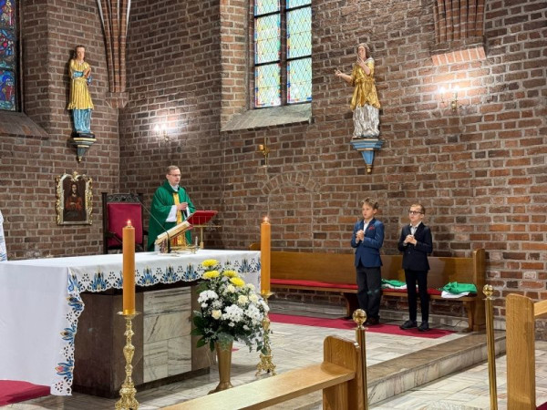 Przyjęcie nowych ministrantów