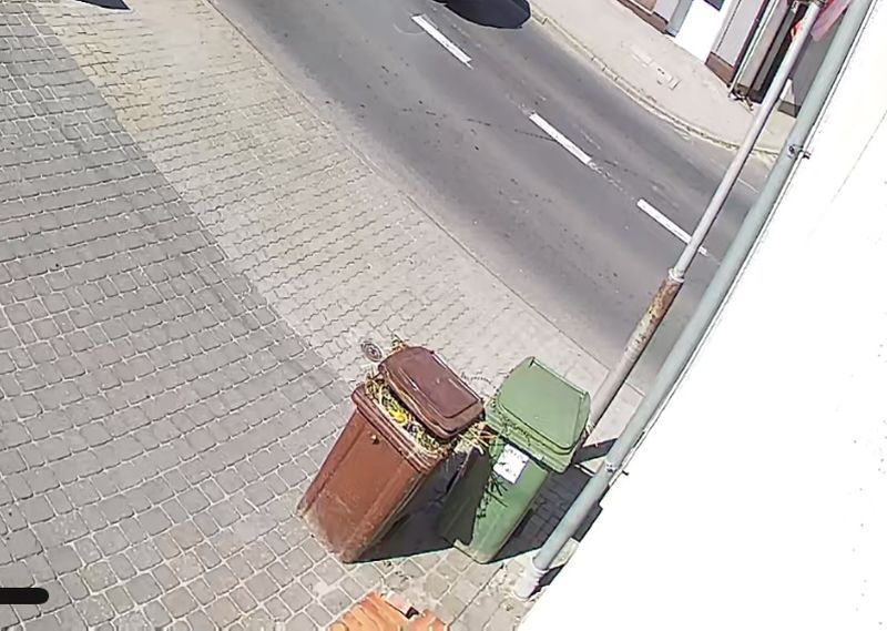 Uwaga Skradziono kosz na bioodpady