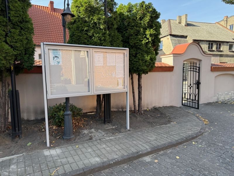 Nowe gabloty do ogłoszeń